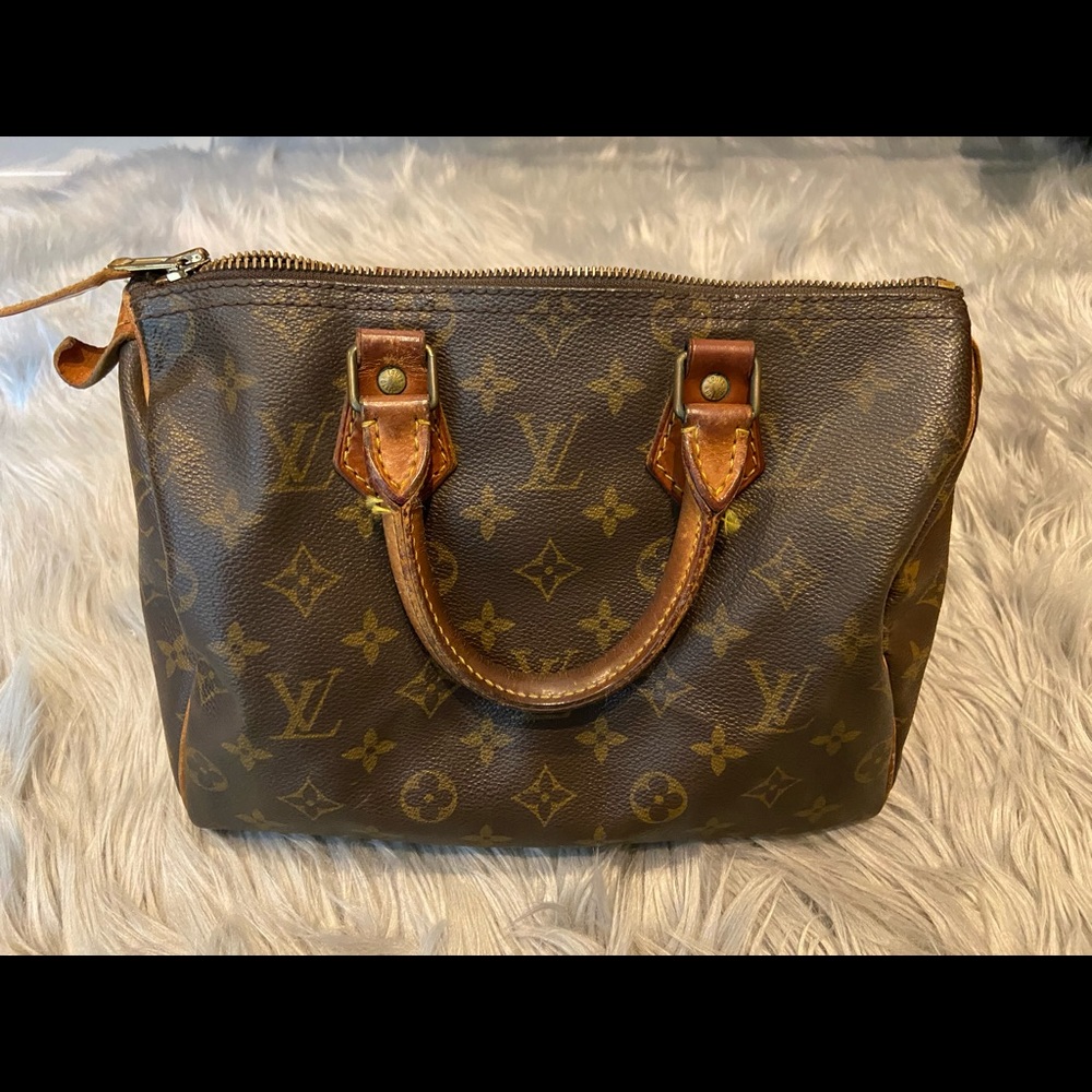 Louis Vuitton Speedy 25